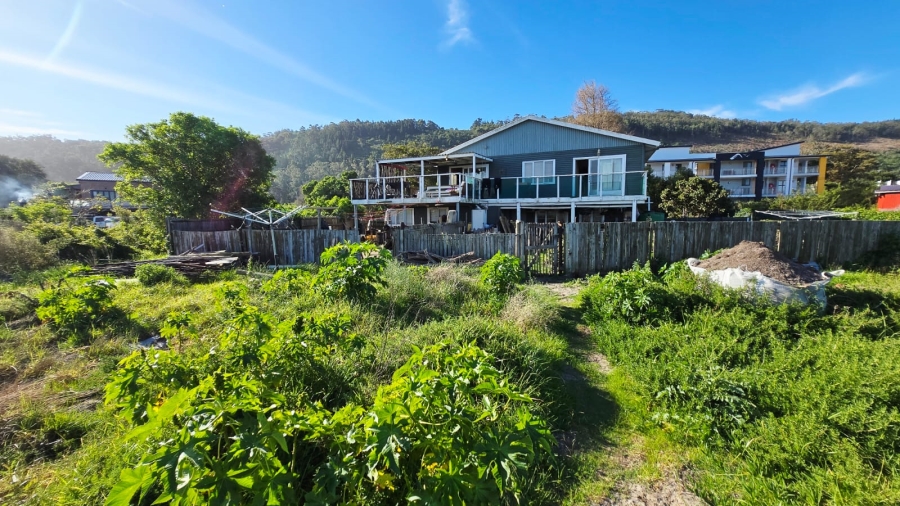 5 Bedroom Property for Sale in Sedgefield Central Western Cape